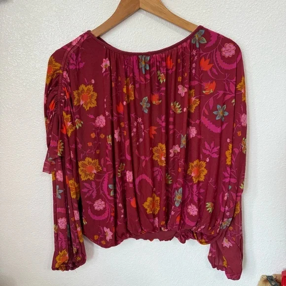 Free People Wildflower Honey Blouson Peasant Top Berry Floral Size Small - Picture 9 of 9